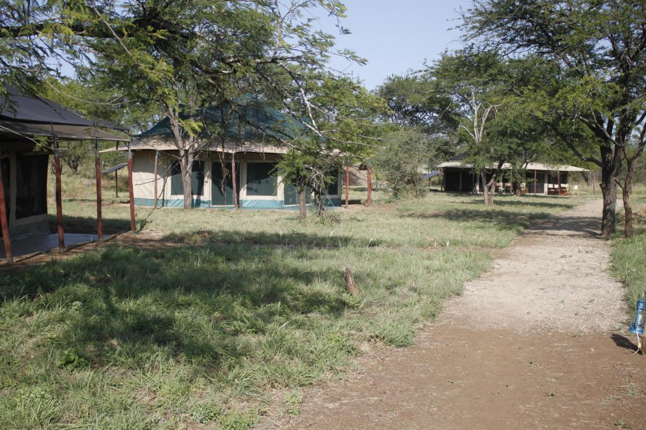 Osero Serengeti Luxury Tented Camp 巴纳吉 外观 照片