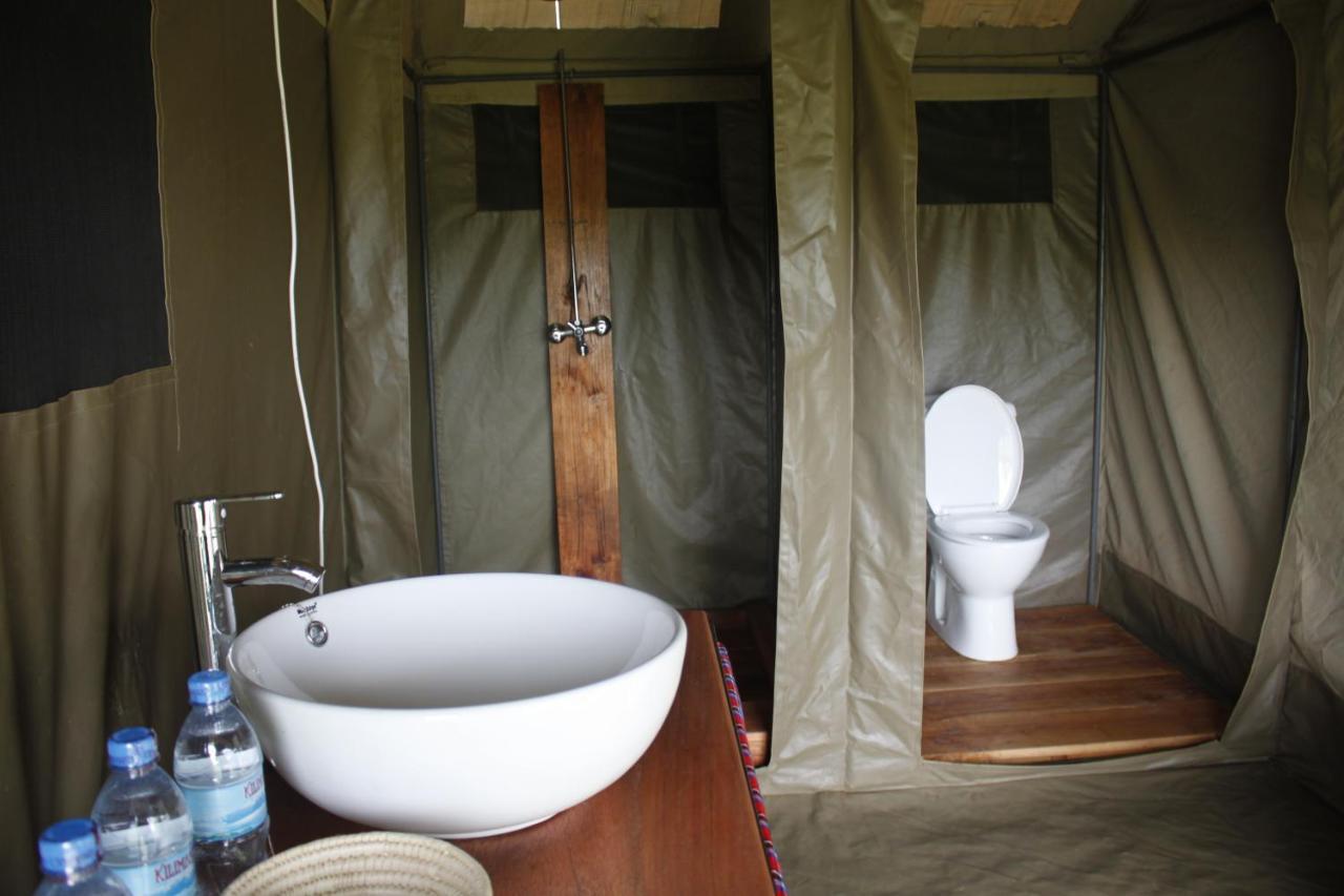 Osero Serengeti Luxury Tented Camp 巴纳吉 外观 照片