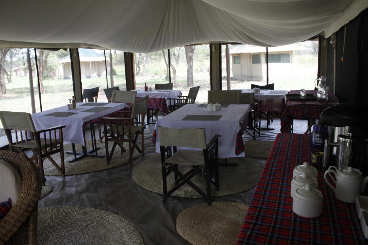 Osero Serengeti Luxury Tented Camp 巴纳吉 外观 照片